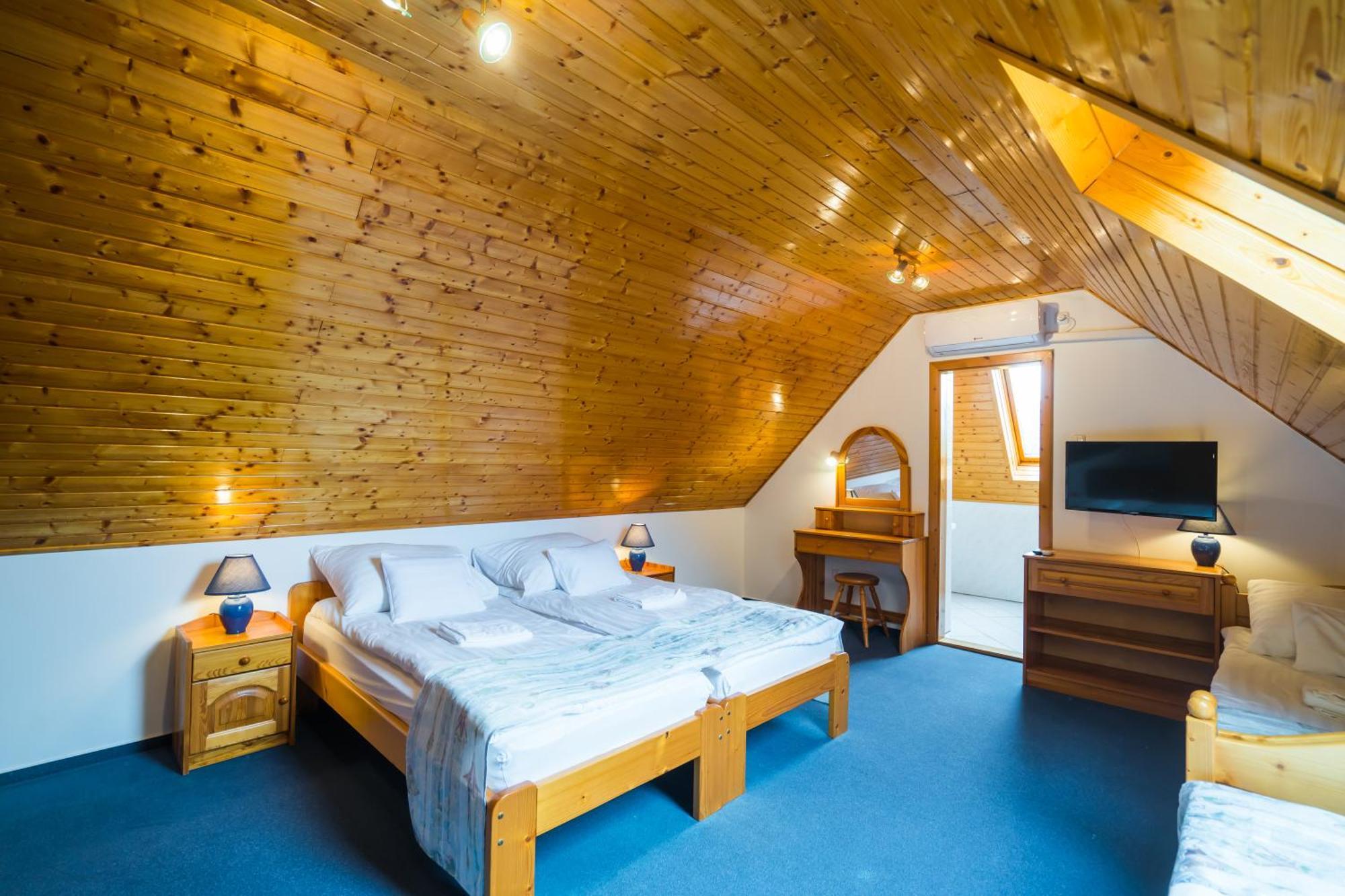 Gyorfi Apartmanhaz Замарди Экстерьер фото